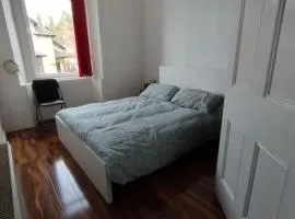 Lovely flat near Glasgow