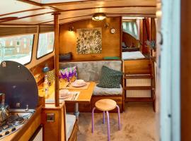 Gemütliches Wohnschiff, hotel in Brandenburg an der Havel