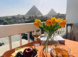 Pyramids at Your Doorstep, hotel in Cairo