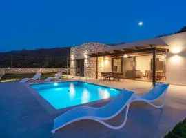 Aggel's Infinity View Villa - private pool
