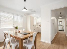 Bullion Bungalow - Stylish, Secure 3 Bed Stay, hotel v destinaci Boulder