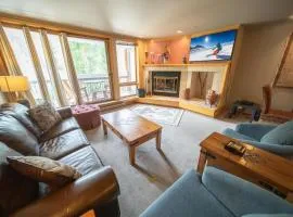 Liftside 203 by SummitCove Lodging