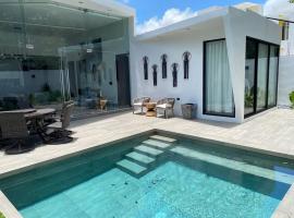 Casa Kaan, Senderos, Mayakoba, hotel en Playa del Carmen