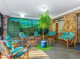 Pousada Hostheo liberdade