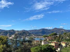 LUX - Elegant sea view apartment Portofino Coast, Hotel in Zoagli