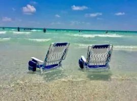 Star Fish 3 Bed 2 bath POOL Walk to Beach