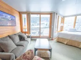 Lakeside 1476 by SummitCove Lodging