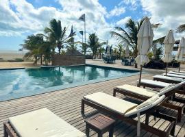 Bangalo Praia 4 Bobz Boutique Resort, hotel di Cajueiro