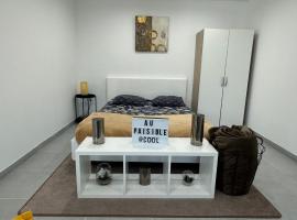 Le Paisible, hotel v destinaci Pontcarré