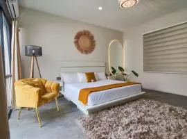 Aura Hotel B&B