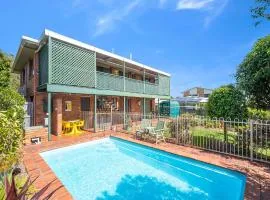 9 Rowell Street Battery Hill QLD