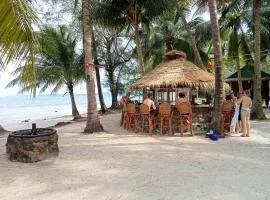 Salacia Palmbeach Hostel