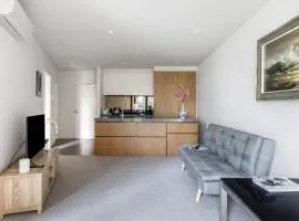 Modern Living in Perfect South Yarra Location