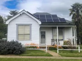Breakaway Cottage