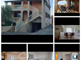 Minhen, hotel dicht bij: Luchthaven Pula - PUY, 