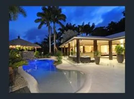 Luxury rainforest eyrie with panoramic views