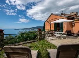 231b- Casa Sant'Ambrogio VISTA MARE, 2 Chilometri dal centro di Zoagli e dal Mare