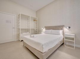 Apartamentos Panda by Clabao, hotel in Pamplona