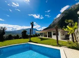 Villa Belvedere with the swimming pool
