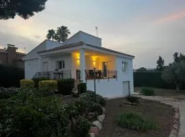 Acogedora casa con piscina