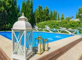 Grand Villa in Chimeneas, pool