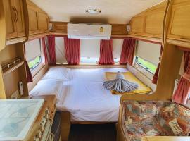 Rayong Chalet Resort, hotel in Klaeng