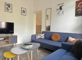 Cogghe Maison Cosy 5 chambres 3 SDB 3 toilettes, hotel i Roubaix