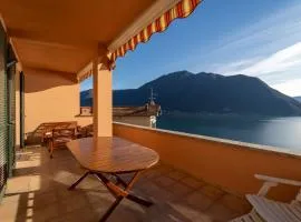 Splendida casa con terrazza vista lago e 2 garage