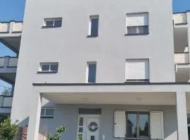 Apartmani Sutomore Tri Palme