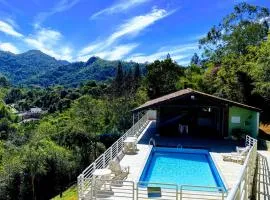 Casas M&G Penedo com vista para a serra