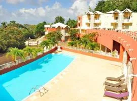 Studio charmant à La Trinité avec piscine partagée - 24 m²