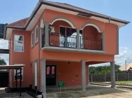 Nana's Duplex Apartment