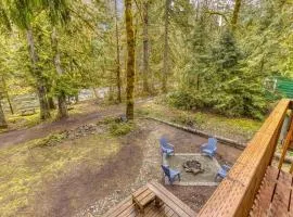 Thompson Cabin - Charming Salmon Riverfront A-Frame Oasis w/ fireplace