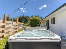Vogel Vacation - Spacious Secluded, Hot Tub & Game Room