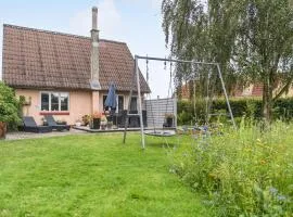 Nice Home In Oksbøl With Kitchen