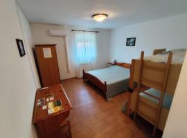 Agritourism Kren, hotel que acepta mascotas en Dobrovo