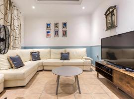 Ta' Lorita - Charming & Cosy Ground Floor Family Home, hotel que aceita animais de estima&ccedil;&atilde;o em Birgu