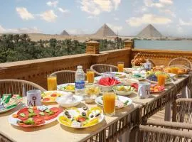 Taj Pyramids inn - Pyramids View Rooftop