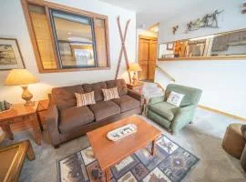 Montezuma 1763 by SummitCove Lodging