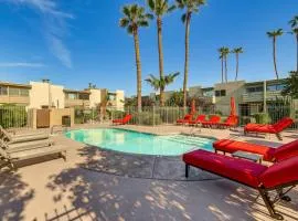 Walk to Old Town Scottsdale Condo with Pool Access!