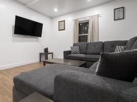 Large 5BR 2BA just minutes from the Falls, villa a Niagara Falls