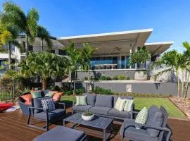 Bayview Paradise with Private Pool-Marina Deck