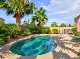 San Tan Valley Vacation Home in Johnson Ranch!, hotel v destinaci Magma