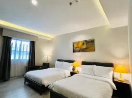 Centennial Inn