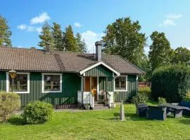 3 Bedroom Nice Home In Motala