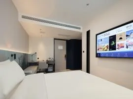 Atour Light Hotel Qingdao Zhanqiao Guancheng Road
