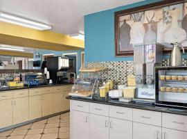 Days Inn by Wyndham Conway, motel in Conway