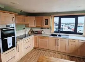 Unique 2BD Apartment Folkestone Harbour