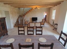 Fermette Tourangelle, Hotel in Bréhémont