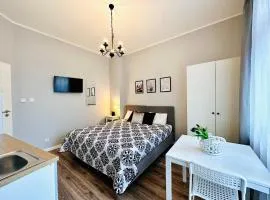 Studio By The Pier III z balkonem